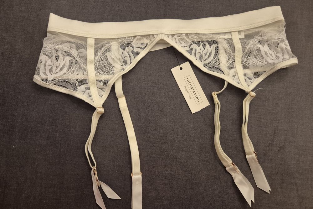 Koronkowy pas do pończoch one size intimissimi nowy z metką