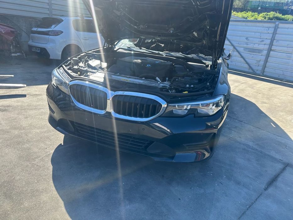 BMW 330 E PLUG IN G20 DE 2020 CENTRO DE ABATE DE VEICULOS