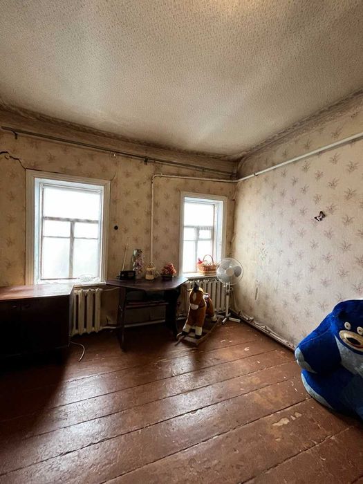 Продам 2-кімнатну квартиру в центрі Кобеляк, вул. Шевченка