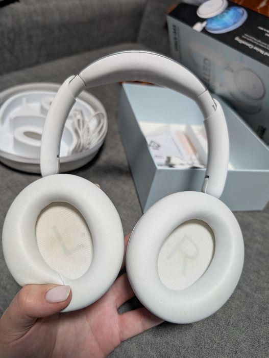 Офіційні Soundcore Space Q45