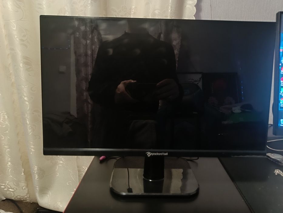 Монитор Packardbell