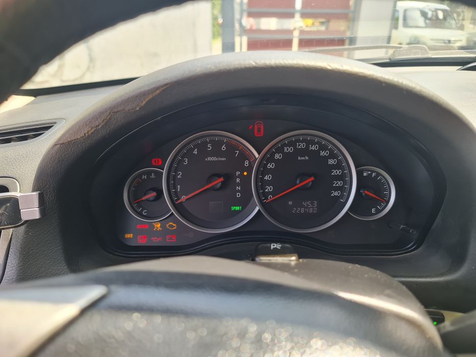 Продам автомобиль 2006