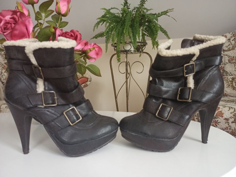 Buty zimowe szpilki platformy New Look 38