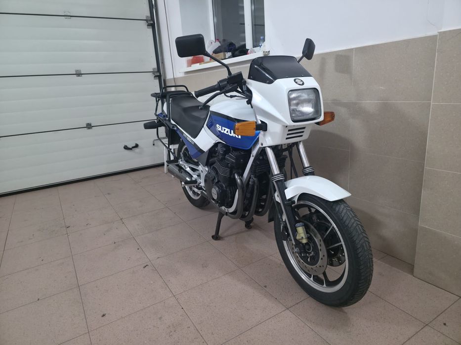 Мотоцикл Suzuki GSX 550