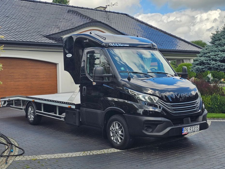 Iveco DAILY 35S18 HI-MATIC AUTOLAWETA LAWETA KABINA SYPIALNA!  Salon PL,Zabudowa GROMEX,Stan Jak Nowa!2025rok Gwarancja do 2027r