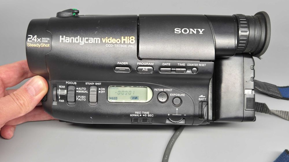 Dla Ciebie wszystko - sony hi8 - w kategorii Kamery