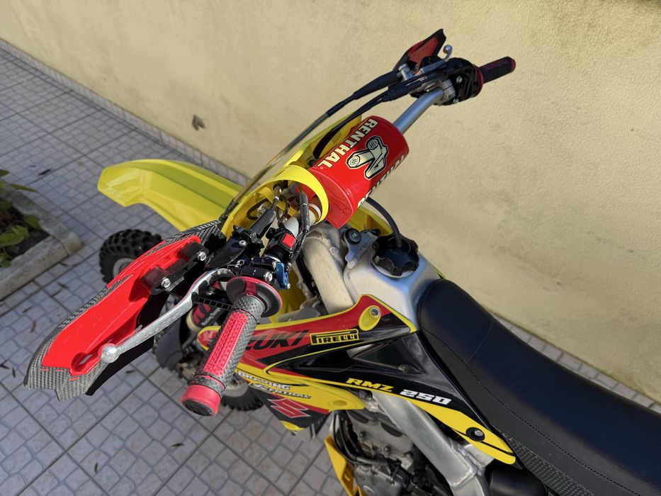 Suzuki RMZ 250 4T 2015