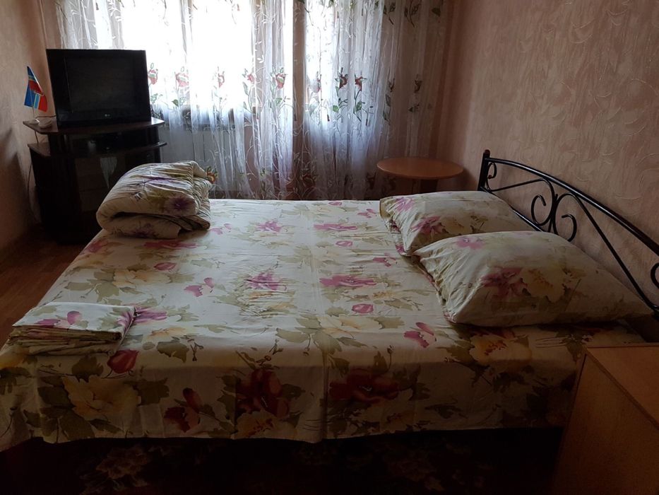 Подобова аренда квартири в самому центрі Львівська біля Михайлівської