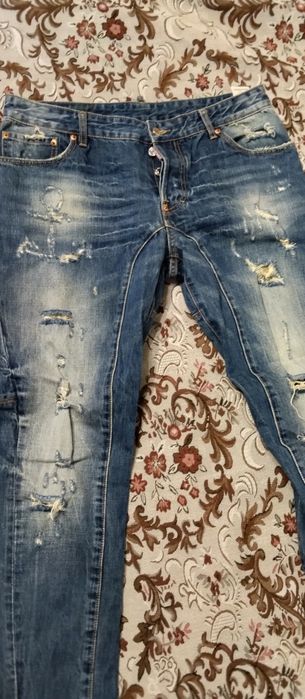 Фирменные джинсы DSQUARED2