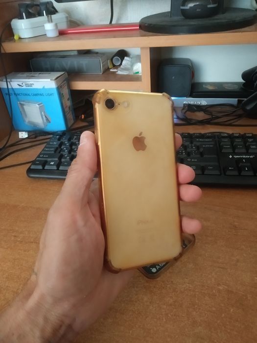 Продам iPhone 8 !