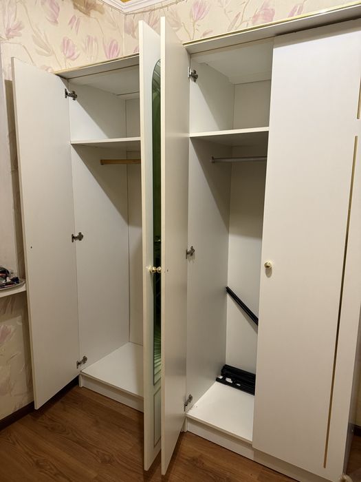 Продам спальный гарнитур