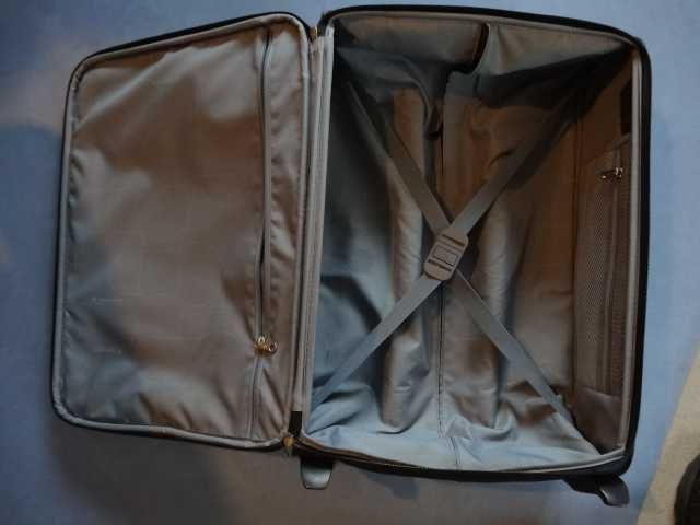 Walizka SAMSONITE na Kółkach 4 Przegrody