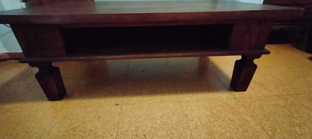 Mesa de apoio, robusta, em madeira maciça