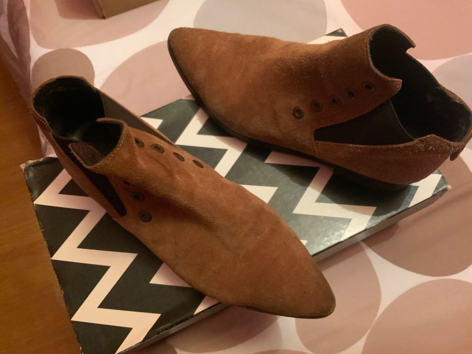 Botins castanhos 36