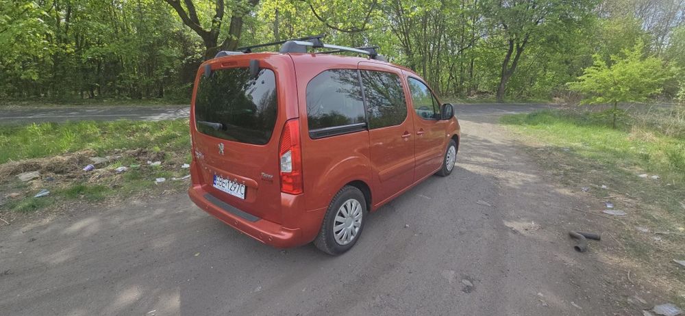 Peugeot Partner  2010r  1.6 benzyna  + Gaz