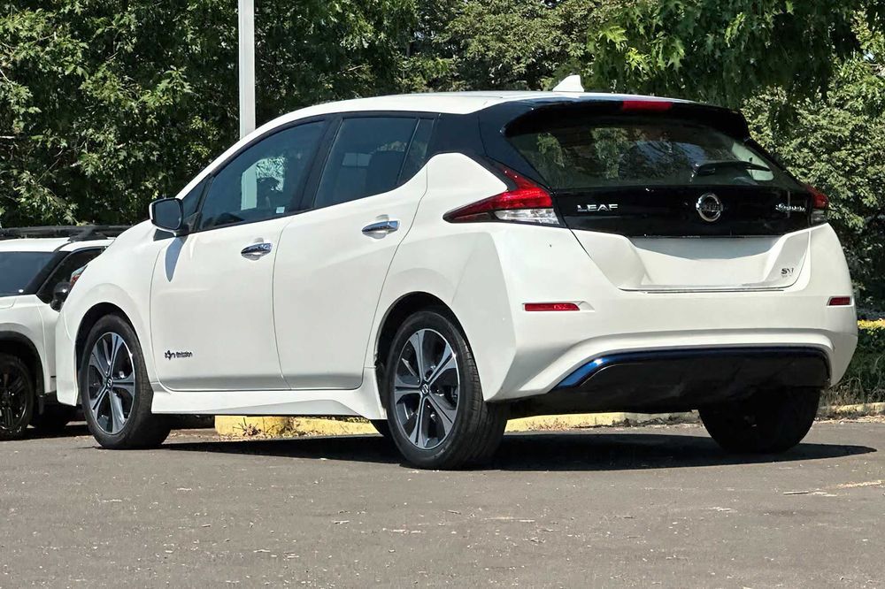Nissan LEAF SL 2019 зі США, від $7 797 — доставка й розмитнення під ключ