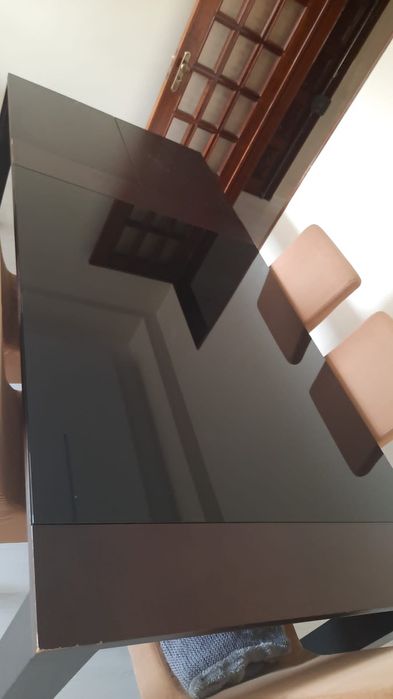 Extendable dining table64550222228611120