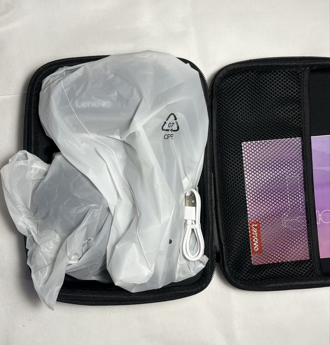 Перкусійний масажер Lenovo з 8 різними насадками