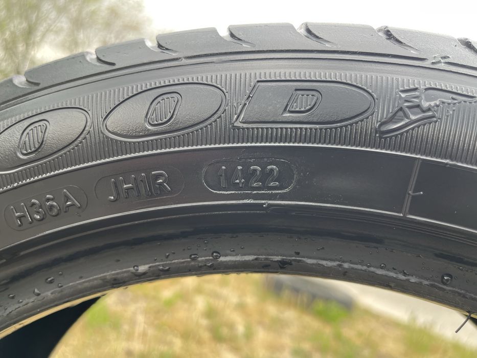 Резина Goodyear efficientgrip 215/50/R17 (лето)