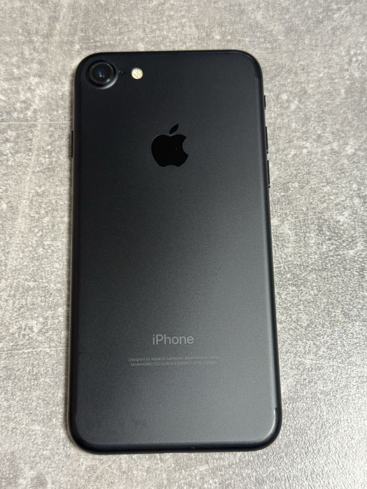 iPhone 7 256гб гарний стан