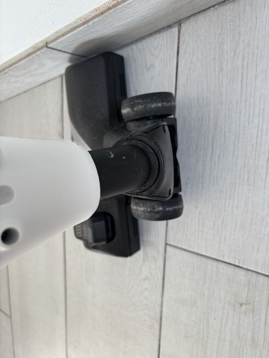 Aspirador vertical rowenta