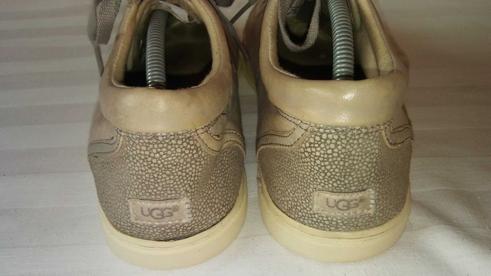 ugg półbuty roz.41 dl. wklł. 25,5 cm- skóra