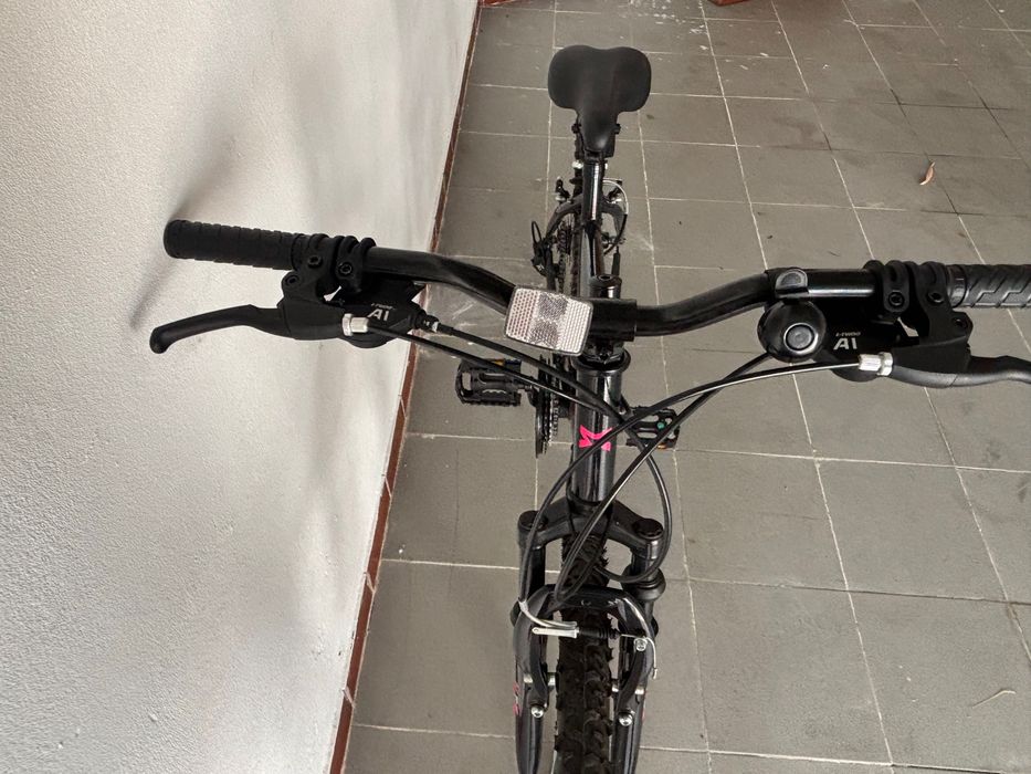 BICICLETA MITICAL ARO 26 €160 preto e rosa