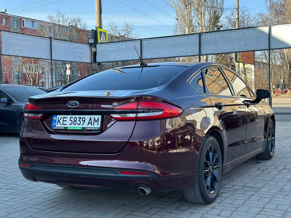 Автомобіль Форд Фьюжен