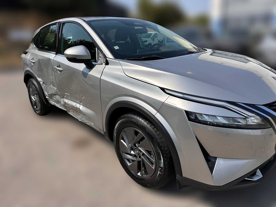 NISSAN Qashqai III (J12) 1.3 DIG-T 140 cv de 2023 Salvado