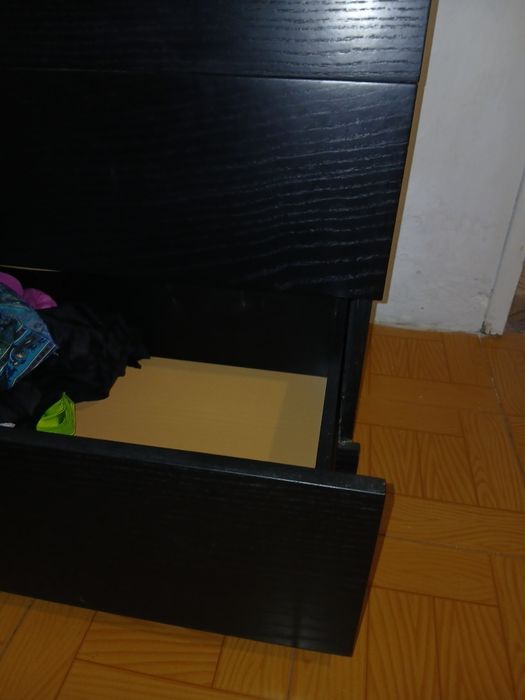 Mesa comoda preta