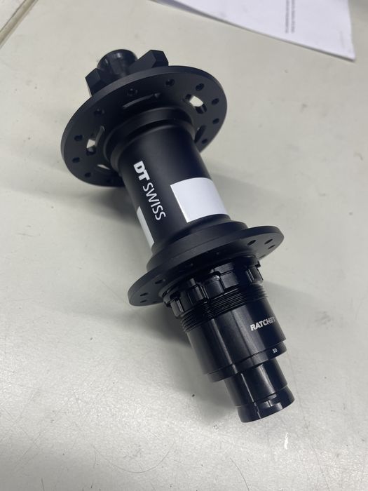 Nowa piasta DT swiss 350 boost 12x148 28h IS