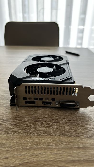 ASUS TUF Gaming GTX 1650 - Excelente estado, pronta a usar