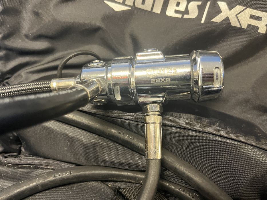 Reguladores Mares 28XR  Conjunto SideMount