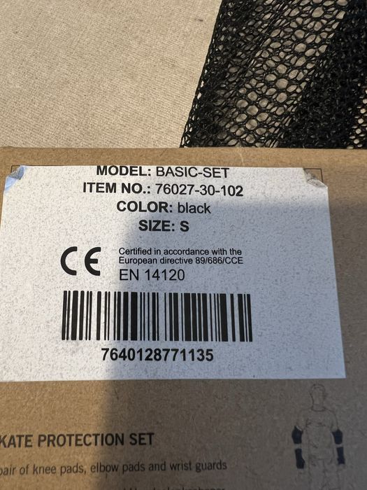 Ochraniacze  Basic zestaw ochraniaczy, czarne, S