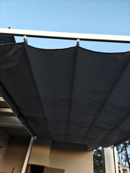 Pérgola branca 3x4M