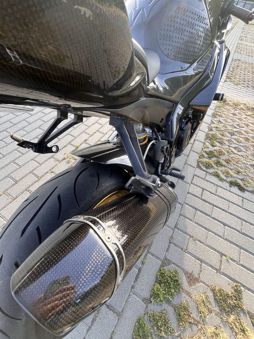 Продам suzuki gsxr 1000 k7-k8