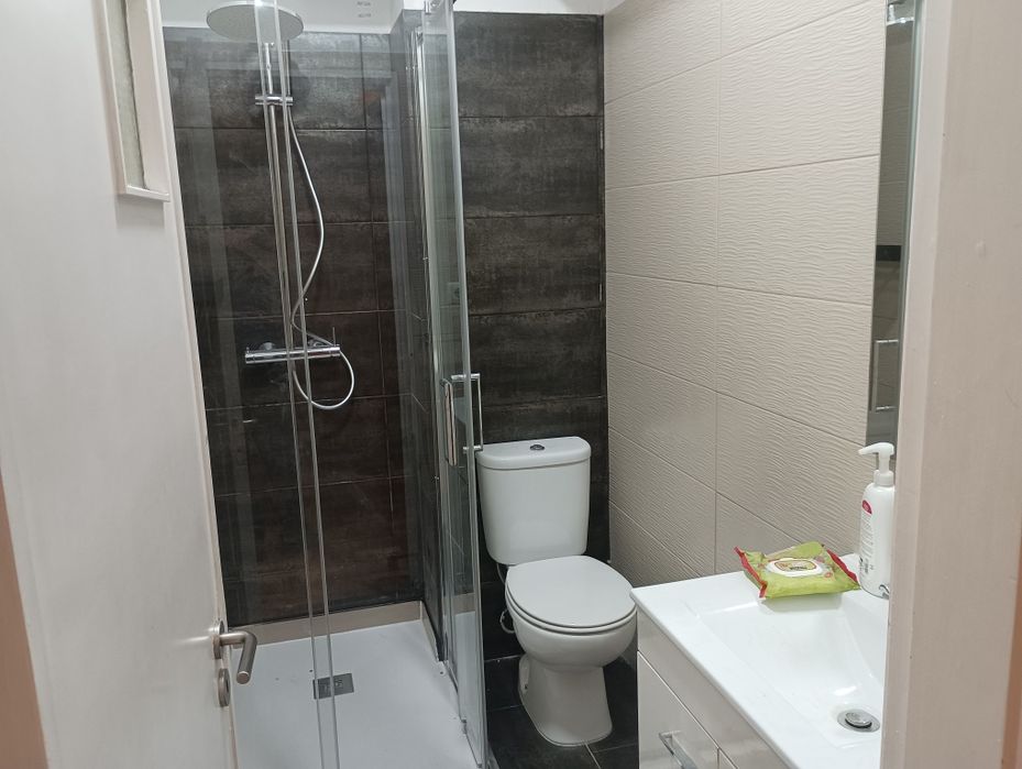 Aluguer de quarto com varanda