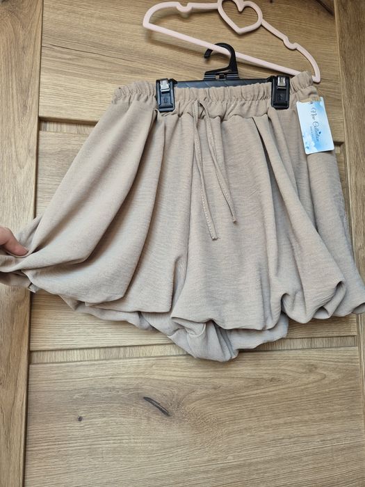 New Collection spodenki luźne bombka jak spódniczka brązowa fango gumka UNI