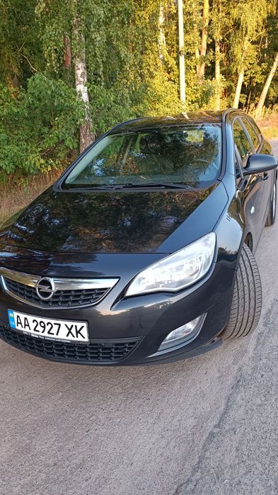 Продам Оpel Astra J
