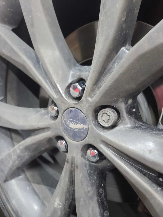 Гайка колеса Ford Edge цельнолитая 21 ключ. = 1700 грн/20 шт