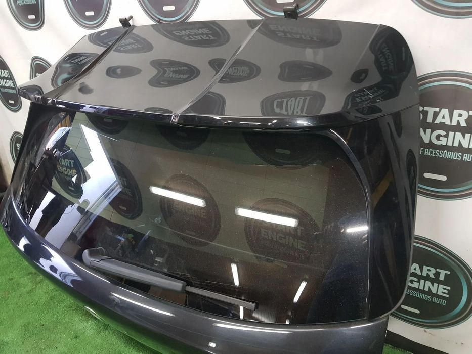 Tampa da mala BMW serie 1 F40 2020-2024