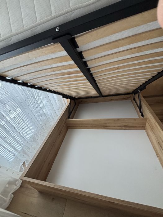 Loże Sypialniane z materacem