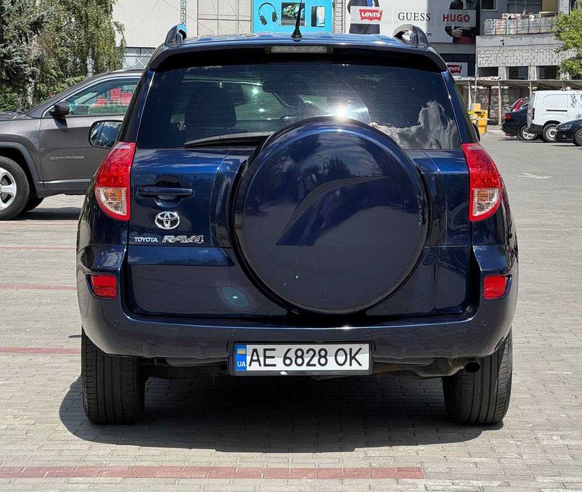 Toyota RAV 4  Автомат повний привід газ бензин 2008