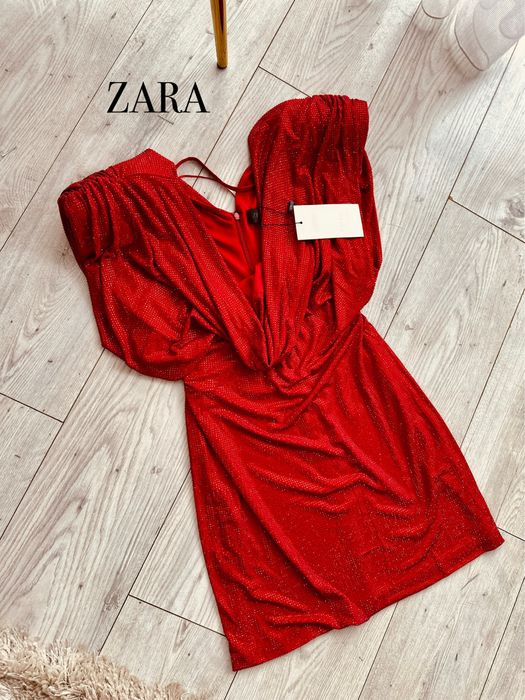 Zara wyjsciowa sukienka z dżetami czerwona nowa L