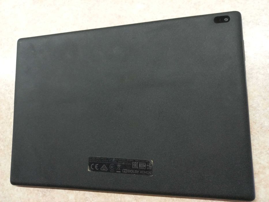 Планшет Lenovo 10". Оригінал! Стан!