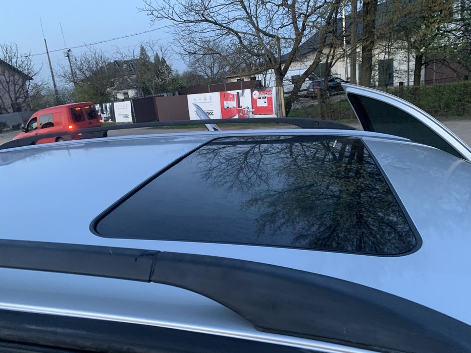 Автомобіль BMW x5 E53