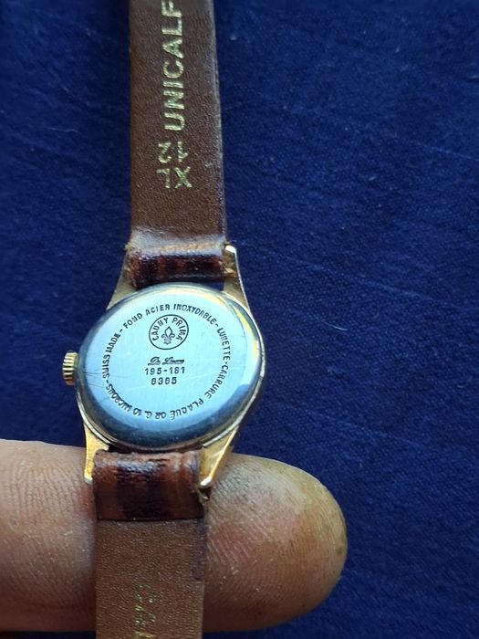 Vendo 3 relógios  CAUNY, citizen, tissot, 100 euro