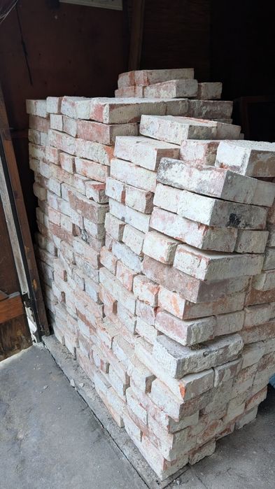 Cegła poniemiecka pełna