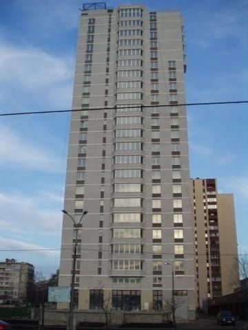 Паркомісця проспект Павла Тичини  2