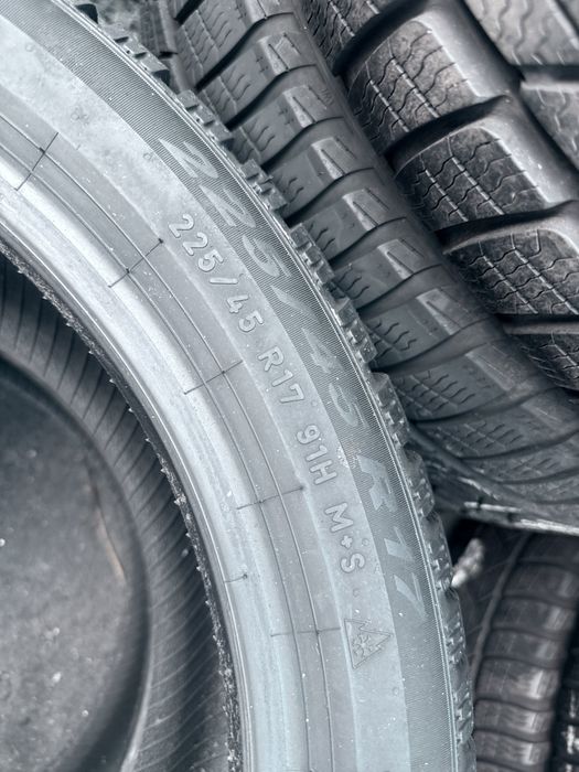 225 45 17 Pirelli Cinturato Winter 2 99% 2024 Шини Зима